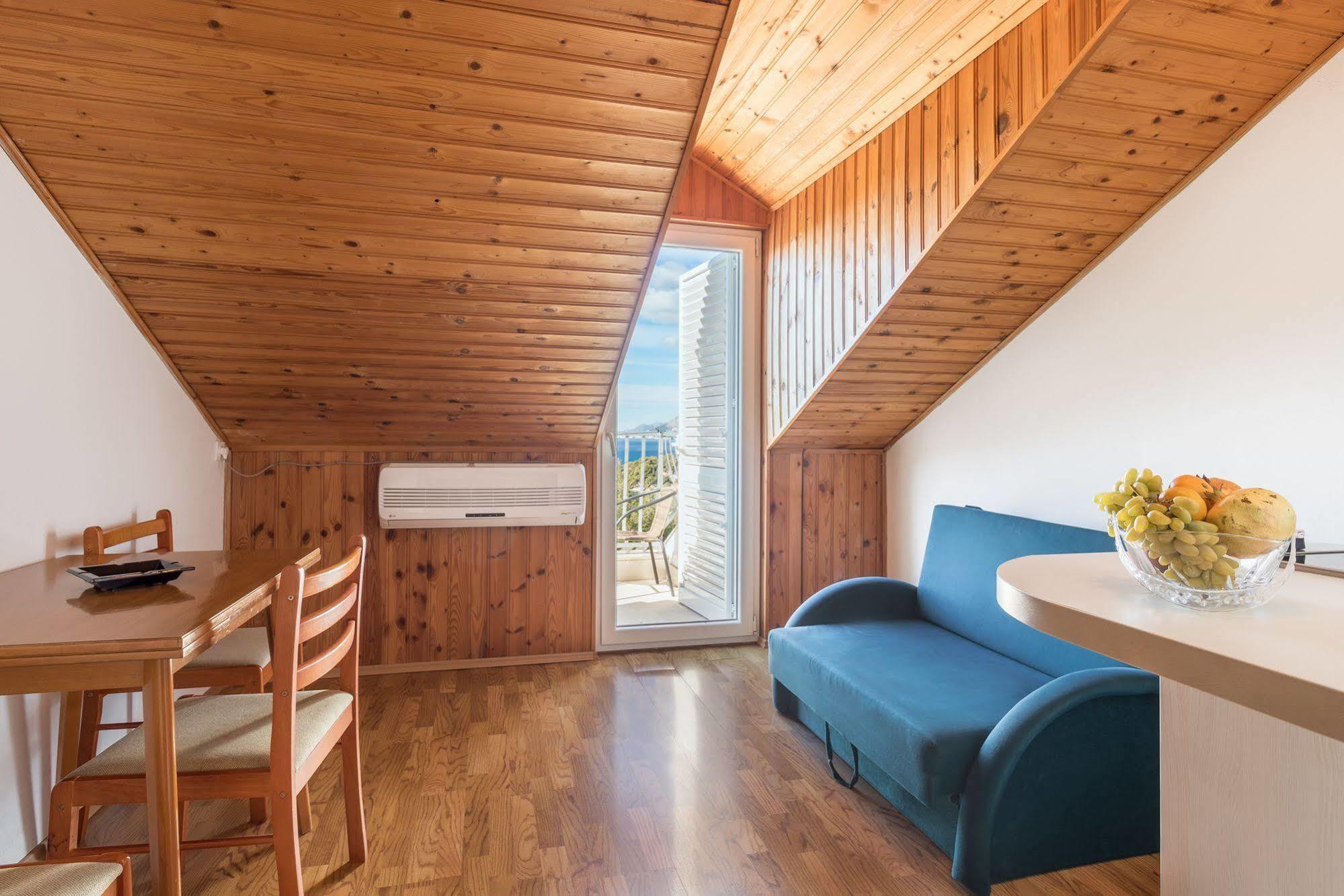Pansion Lovac Hotel Cavtat Exterior photo
